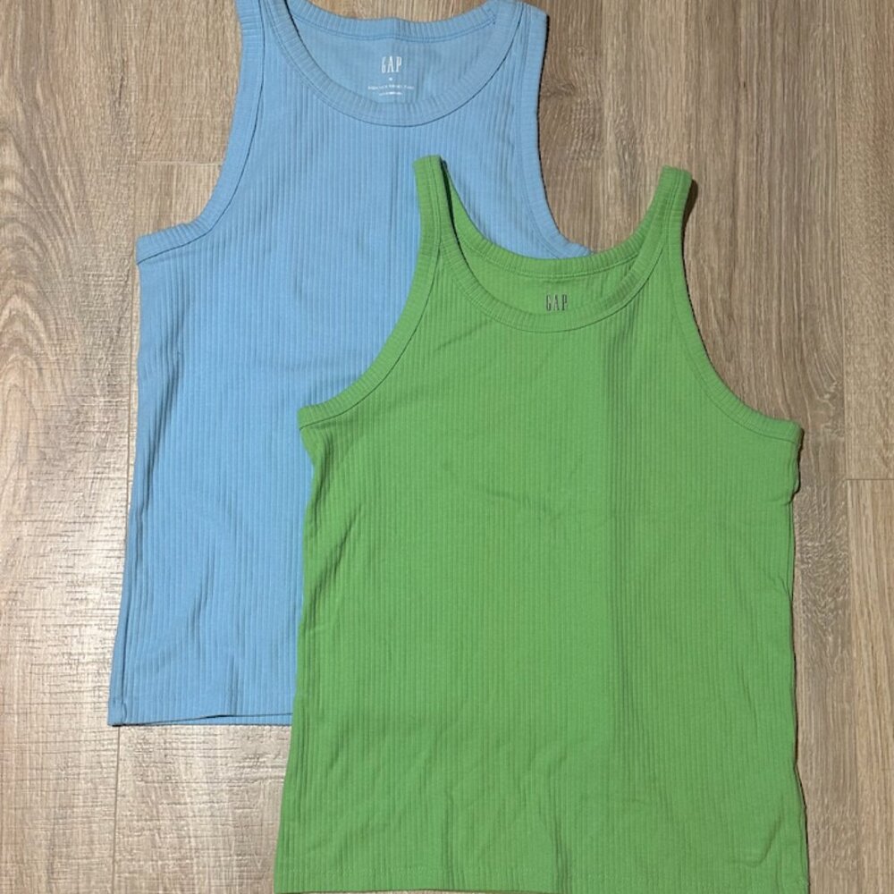 2 GAP Ribbed TANK TOPS Green & Blue Size Medium